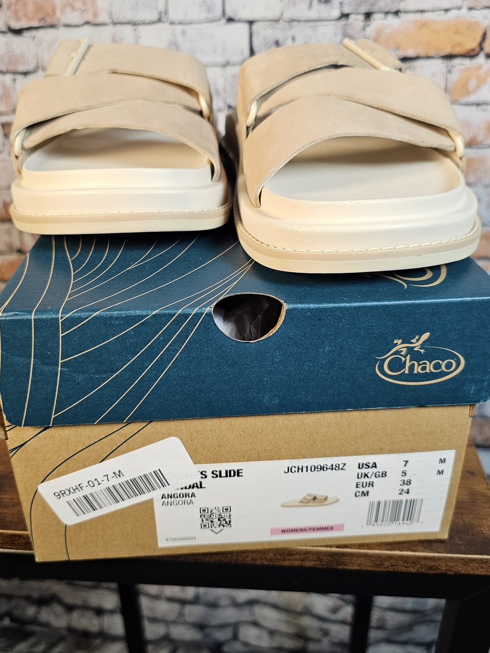 NWT Chaco Angora Slide Sandals Womens 7 Neutral Platform Double Strap Comfort